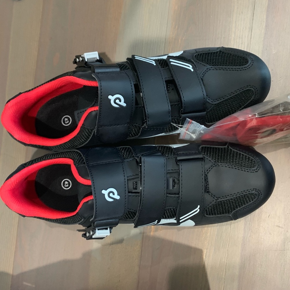 NWT never worn PELOTON Cycling shoes